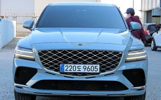 허위매물없는중고차매매사이트 GV80 쿠페 가솔린 2.5T AWD 매물 사진 13 - 2024/02 27,738km